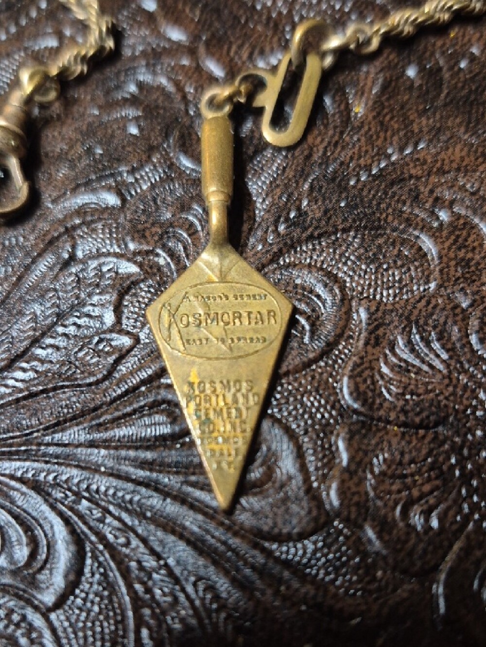 Victorian-Style Brass Trowel Masonic Watch Fob Kosmortar - Picture 2 of 7